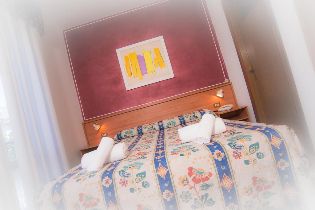 Hotel Azzorre Lido di Jesolo Cameră foto